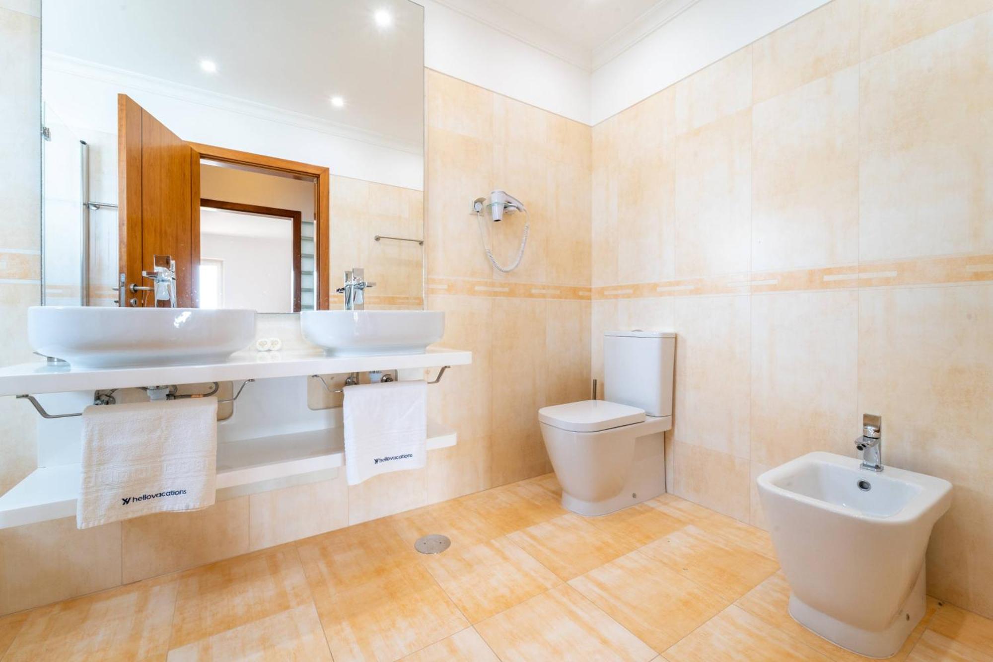 Villa Ribeiro By Hellovacations Albufeira Kültér fotó