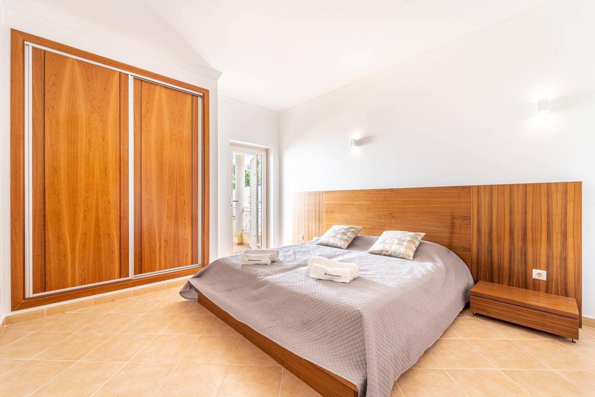 Villa Ribeiro By Hellovacations Albufeira Kültér fotó